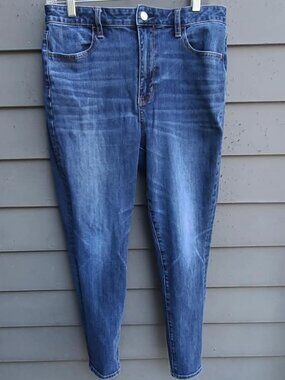 American Eagle Next Level Stretch Skinny Jeans size 6